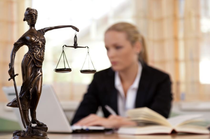 legal advisory services in Dubai